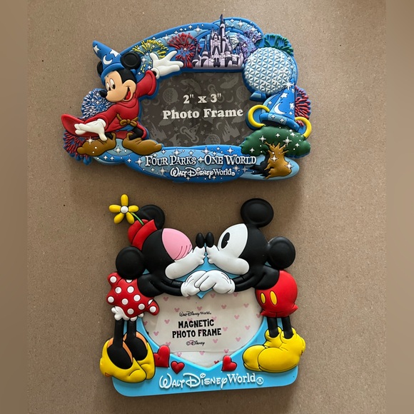 Disney Mickey and Minnie Walt Disney World photo fridge magnets - Picture 2 of 3